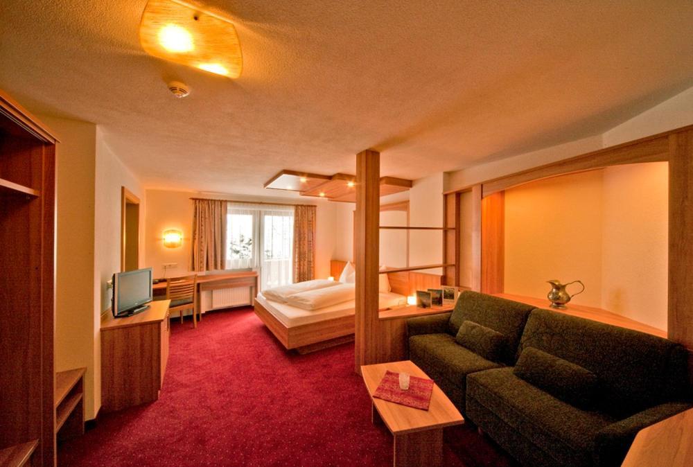 Hotel Schmalzlhof Rasun di Sopra Chambre photo