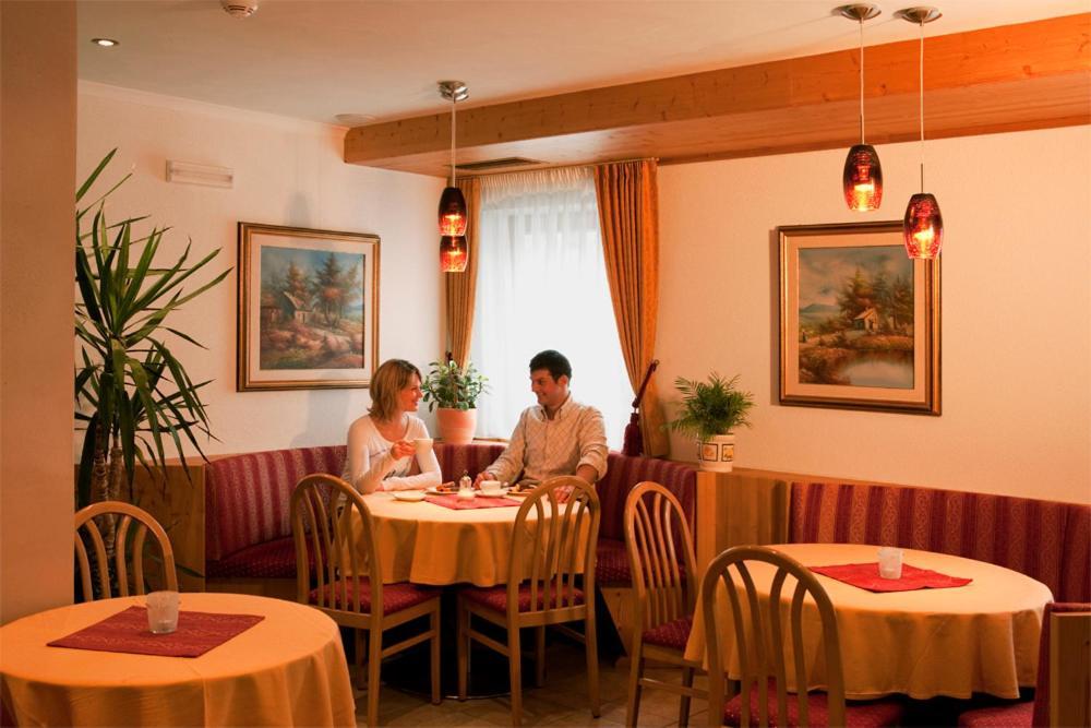 Hotel Schmalzlhof Rasun di Sopra Extérieur photo